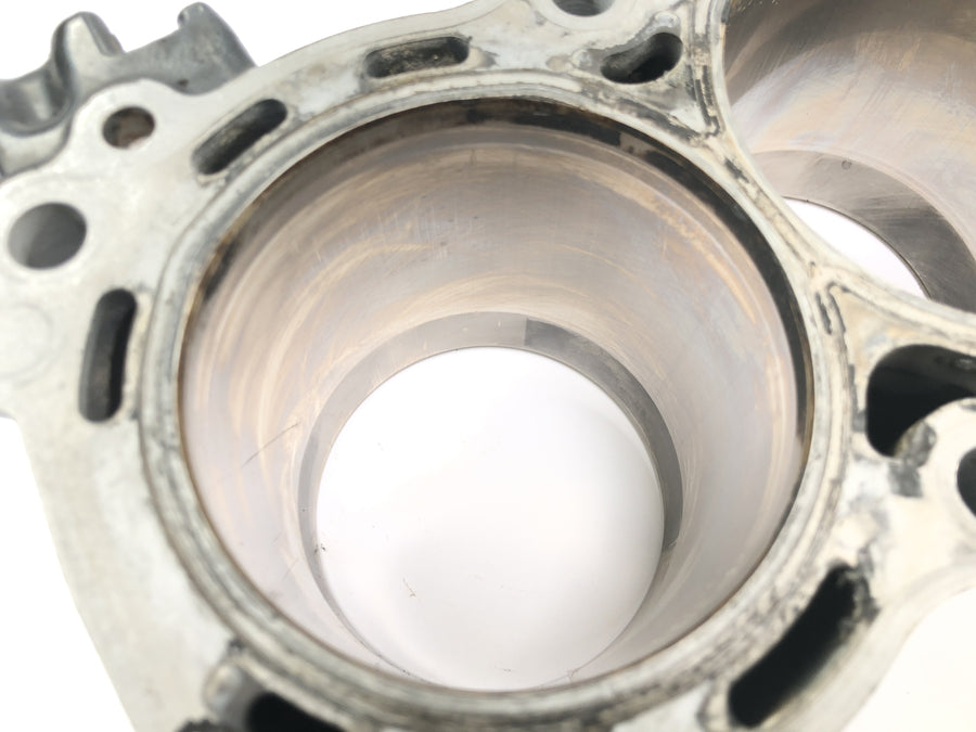 Kawasaki Versys KLE 650 A [2006] - cylinder with piston cylinder block