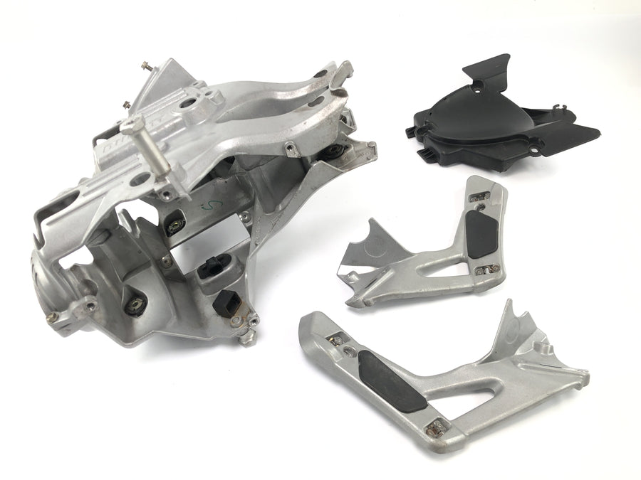 Ducati 999 H4 [2003] - Scheinwerferhalterung Verkleidungshalter