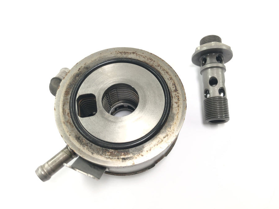 Honda CBR 900 RR Fireblade SC33 [2000] - Oil cooler adapter oil filter holder