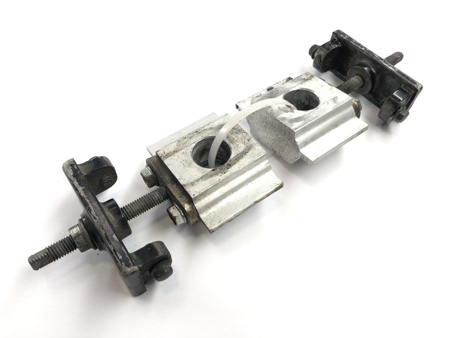 Kawasaki GPZ 1100 ZXT10E [1997] - chain tensioner