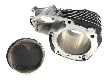 BMW R 1200 C 259C [1997] - Cylindre avec un piston à droite