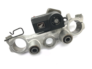 Honda XRV 750 Africa Twin RD04 [1992] - Schloss-Satz Zündschloss Tankschloss Gabelbrücke oben - 0