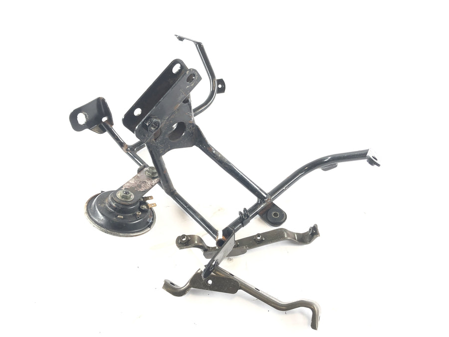 Suzuki Bandit 1200 GV75A [1998] - Antler fairing bracket with horn