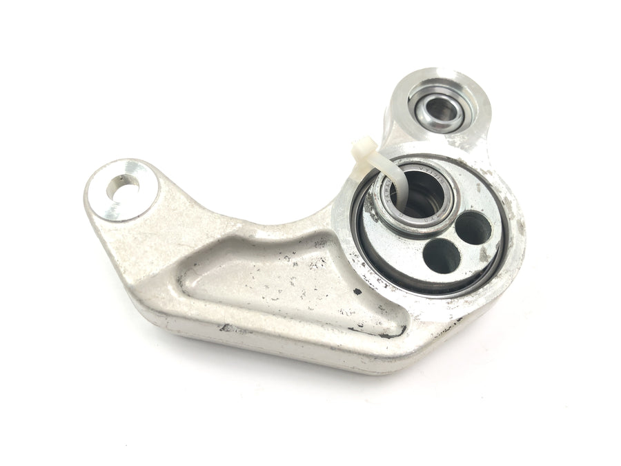 Suzuki GSX R 1100 GU74C [1987] - Shock absorber strut deflection lever
