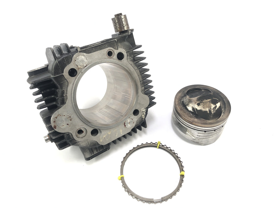 Ducati 900 SS [1991] - Cylinder with piston lying