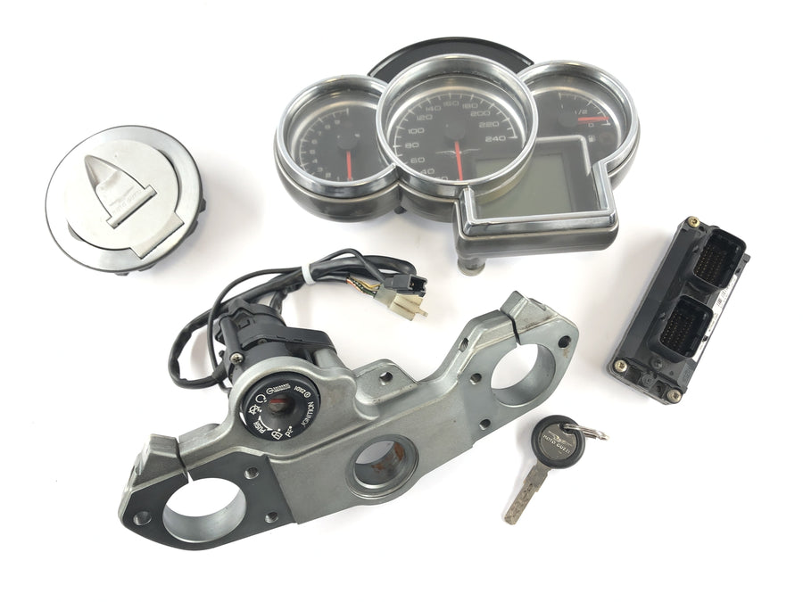 Moto Guzzi Norge 1200 [2006] - Tacho Cockpit Ignition Lock Tank Lock pour Gabelbrücke au-dessus de CDI