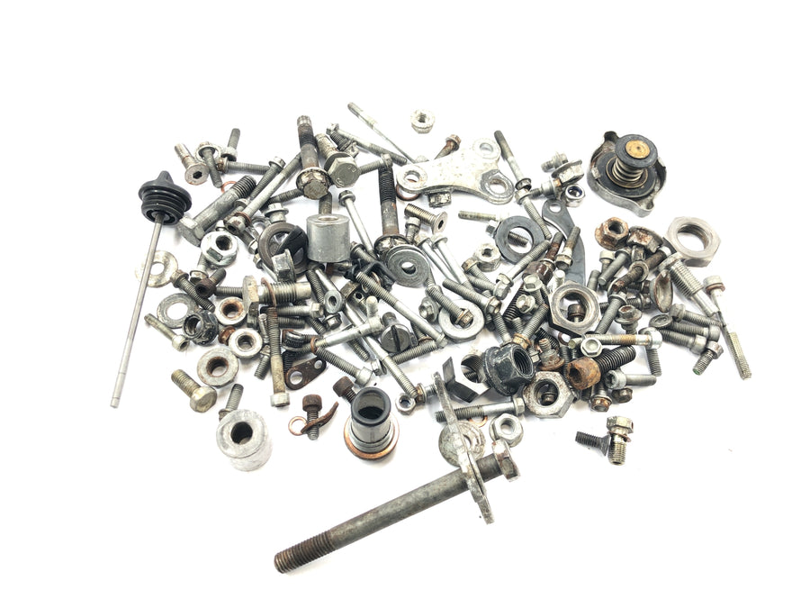 KTM 640 LC4 Prestige [2005] - remaining parts and screws mixed lot