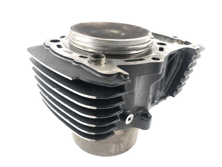 Kawasaki VN 1600 Mean Streak VNT60B [2005] - Front cylinder with piston