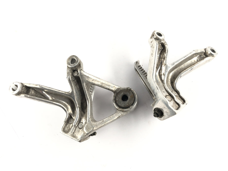 Yamaha YZF 750 R 4NHN [1996] - Pediatric footrests with owners on the left and right footrests