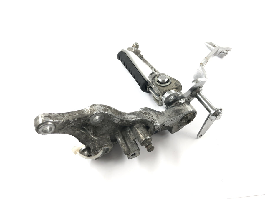 Kawasaki ZRX 1200 S ZRT20A [2001] - Front right footrest system with brake pedal driver footrest