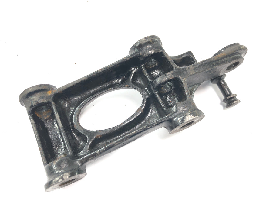 DKW NZ 250 [1938] - Swing arm mount, rear wheel swing arm adapter