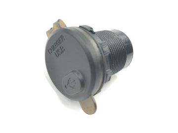 Triumph Tiger 900 T400 [1998] - USB charging socket on-board socket voltmeter with switch