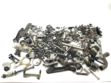 Suzuki GSX R 1100 GU74C [1987] - Restteile und Schrauben Konvolut Kleinteil - 0