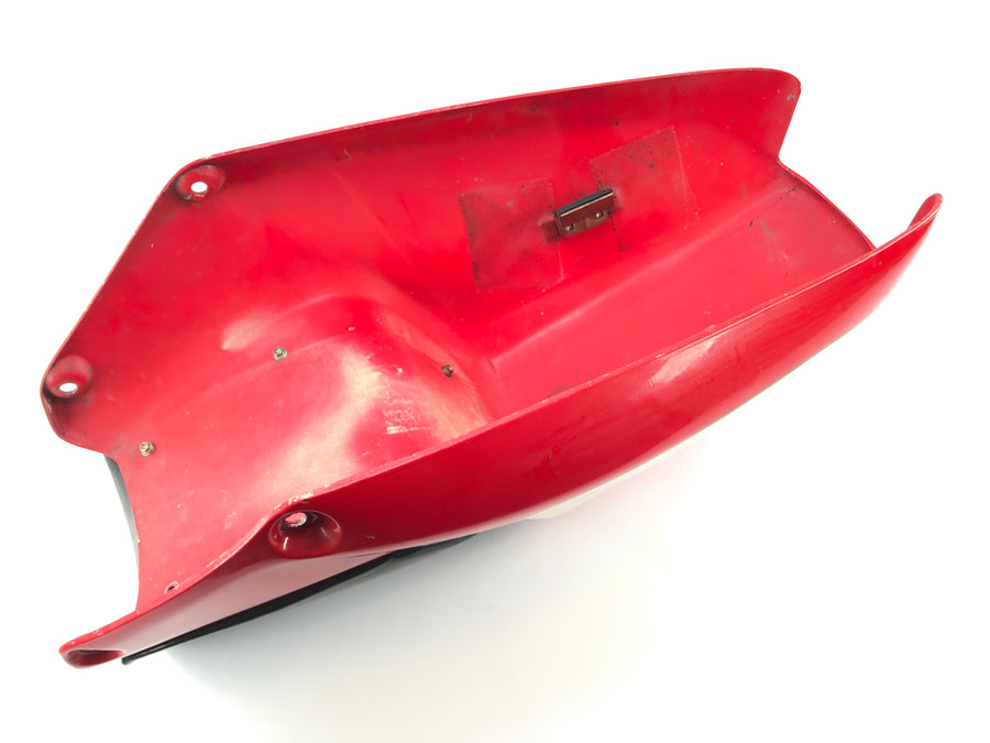 Ducati 900 SS [1991] - Bosse de carénage arrière de selle