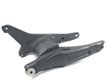 Yamaha MT 03 RM02 [2007] - Bras oscillant roue arrière bras oscillant guide roue arrière