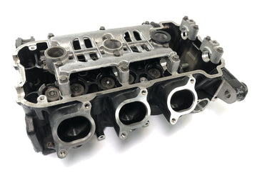Triumph Speed Triple 1050 515NJ [2007] - Zylinderkopf Ventilgehäuse Motorblock