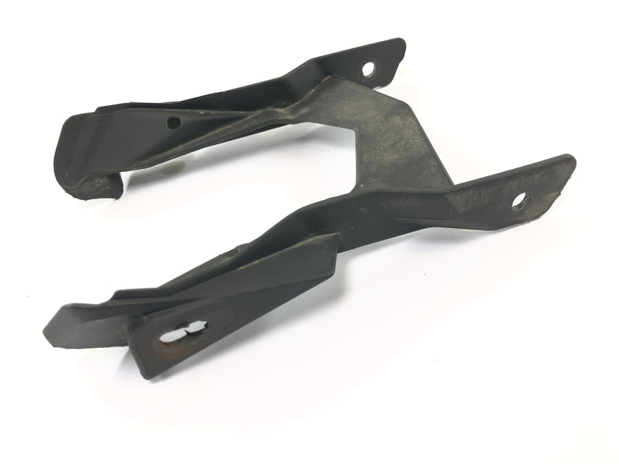SWM RS 125 R B2 [2020] - Scheinwerferhalter Lampenhalter Frontmaske Träger vorne