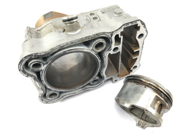 Honda XRV 750 Africa Twin RD04 [1990] - Cylindre avec piston arrière - 0