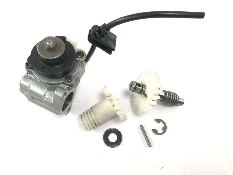 Sachs ZX 125 [1998] - Oil pump with drive pinion