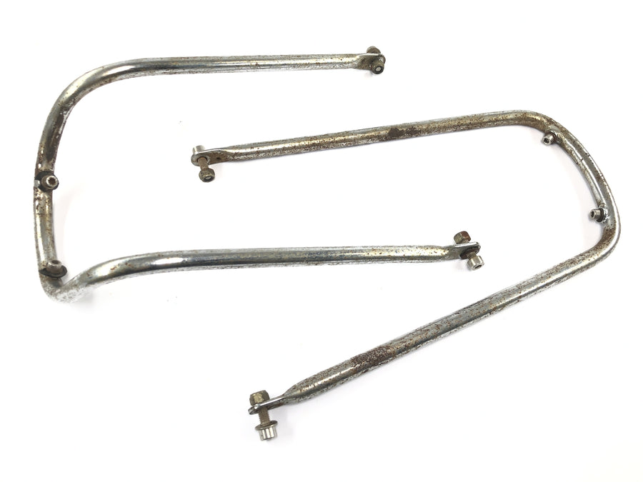 Moto Guzzi V7 Special [1971] - Front fender bracket