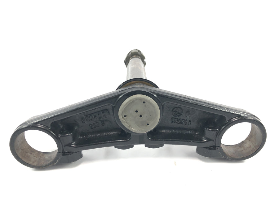 Yamaha MT 03 RM02 [2007] - Pont de fourche inférieur, collier de serrage de direction, pont de direction à l'avant