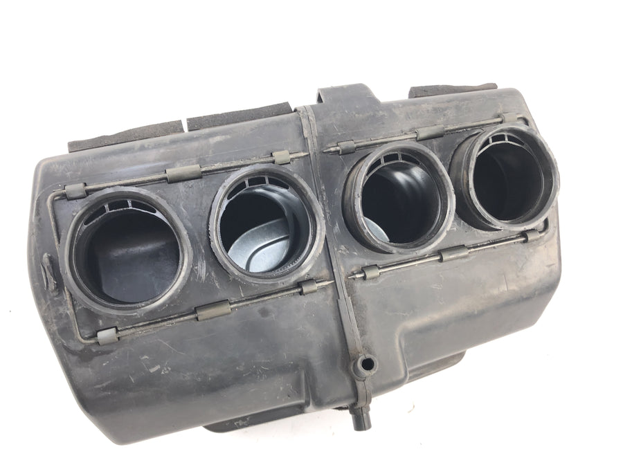 Suzuki GSX R 1100 GV73B [1990] - Airbox air filter box