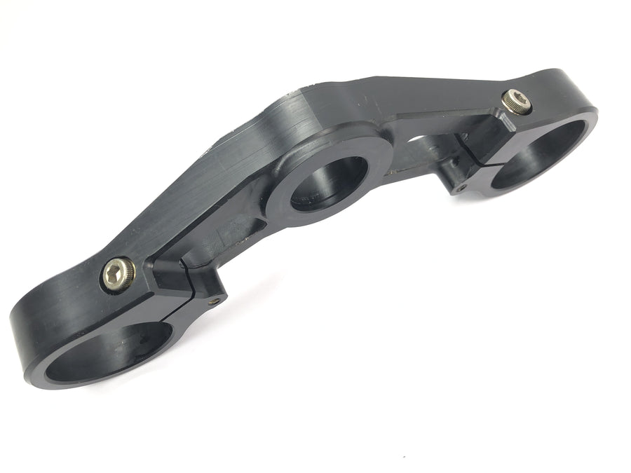Benelli TNT 1130 [2009] - fork bridge at the top