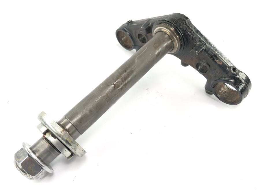 Honda GL 500 Silverwing PC02 [1982] - fork bridge below