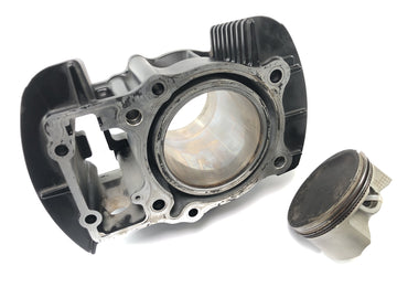 Suzuki VZ 1500 WVCU [2011] - cylindre avec cylindre à piston avant - 0