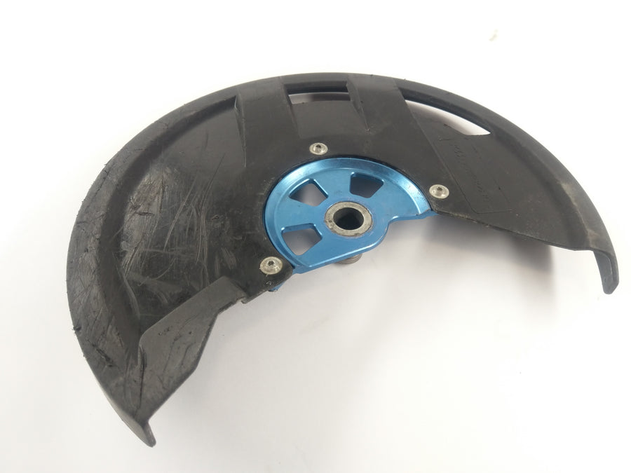 Yamaha TT 600 RE DJ01 [2006] - Brake disc cover
