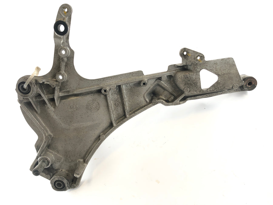Honda ST 1100 SC26 Pan European [1990] - Support de repose-pied droit