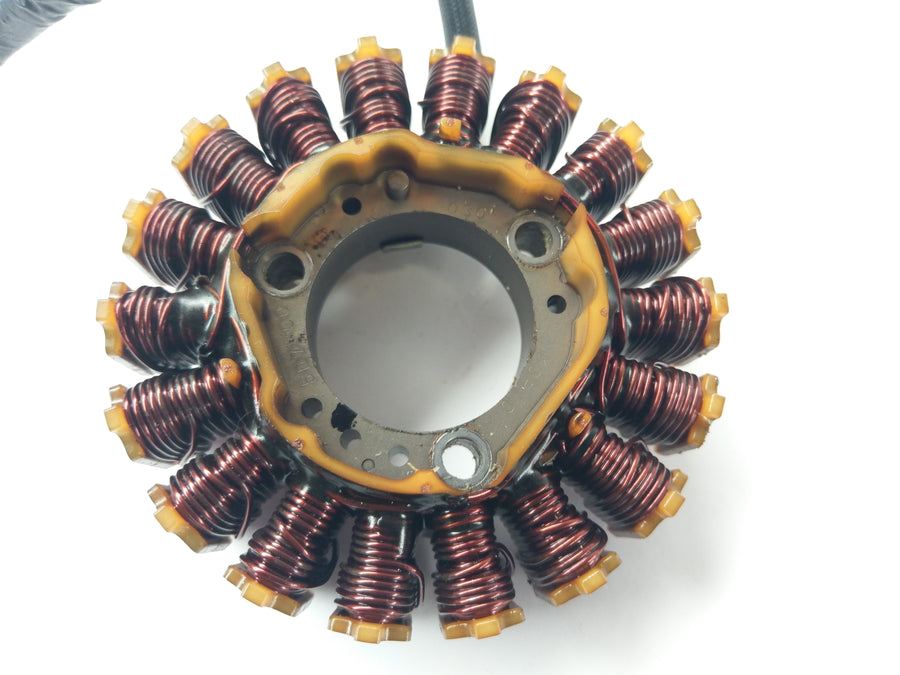 Yamaha YZF 125 RE06 [2011] - Stator avec alternateur de récupération