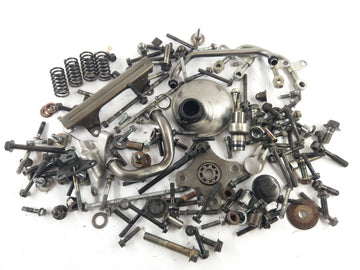 Honda 750 CB Seven Fifty RC42 [1992] - Lot de pièces restantes et vis moteur