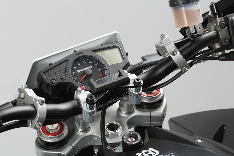 Kawasaki W 800 [2019-2024] - Support Navi sur le guidon – photo 2