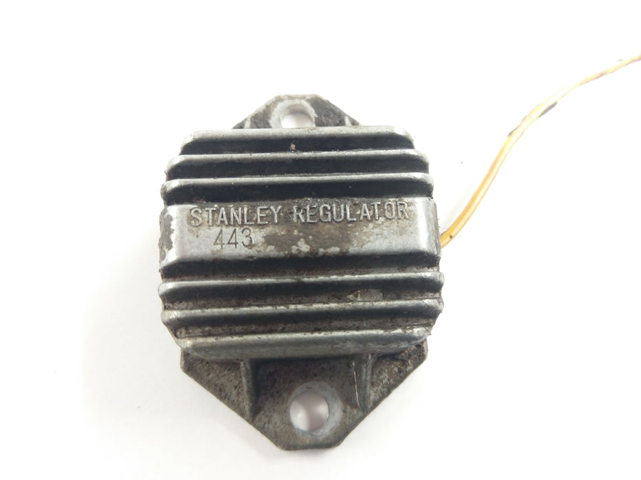 Yamaha DT 175 2K4 [1979] - Régulateur d'alternateur