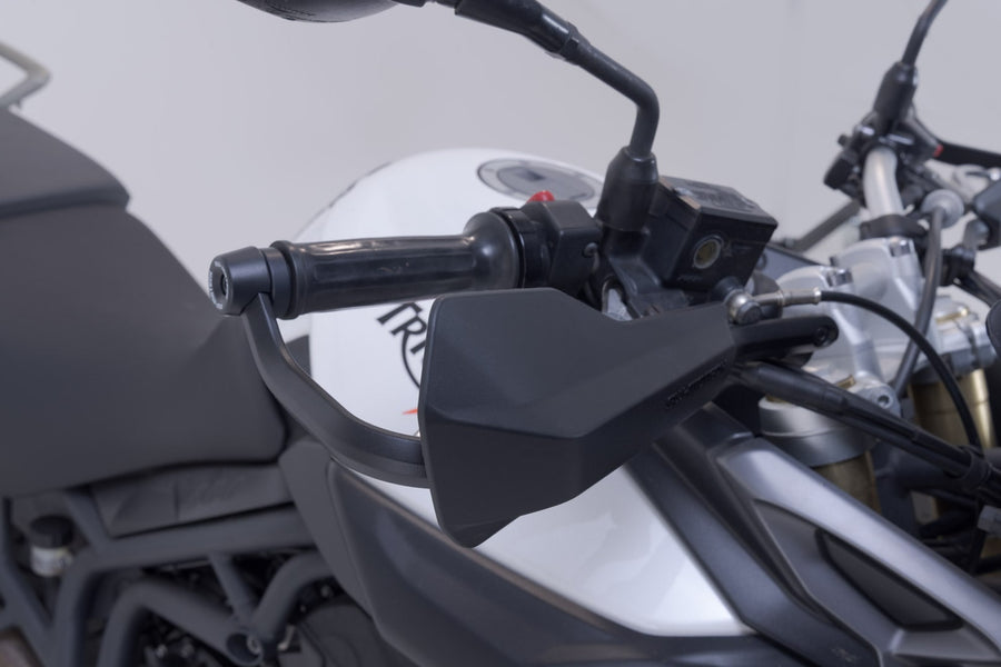 Triumph Tiger 800 XCA [2020] - Sport hand protector kit – image 4