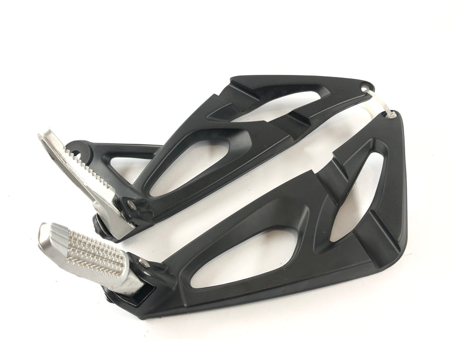 BMW K 1300 R [2010] - Repose-pieds Ensemble repose-pieds passager