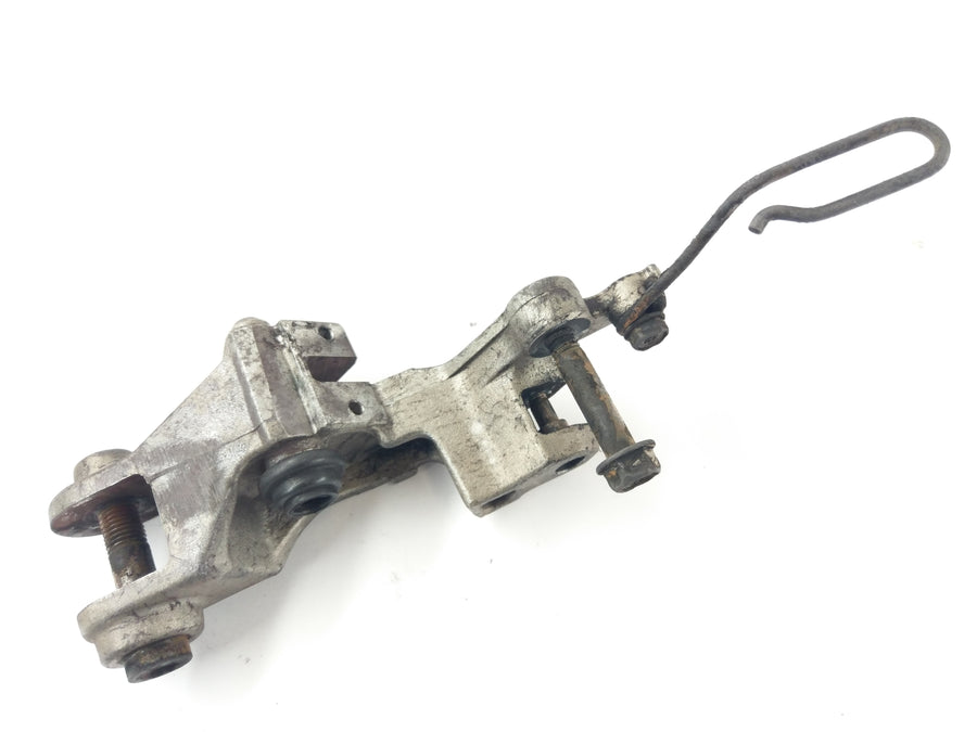 Honda CBX 750 F RC17 [1985] - brake caliper mount
