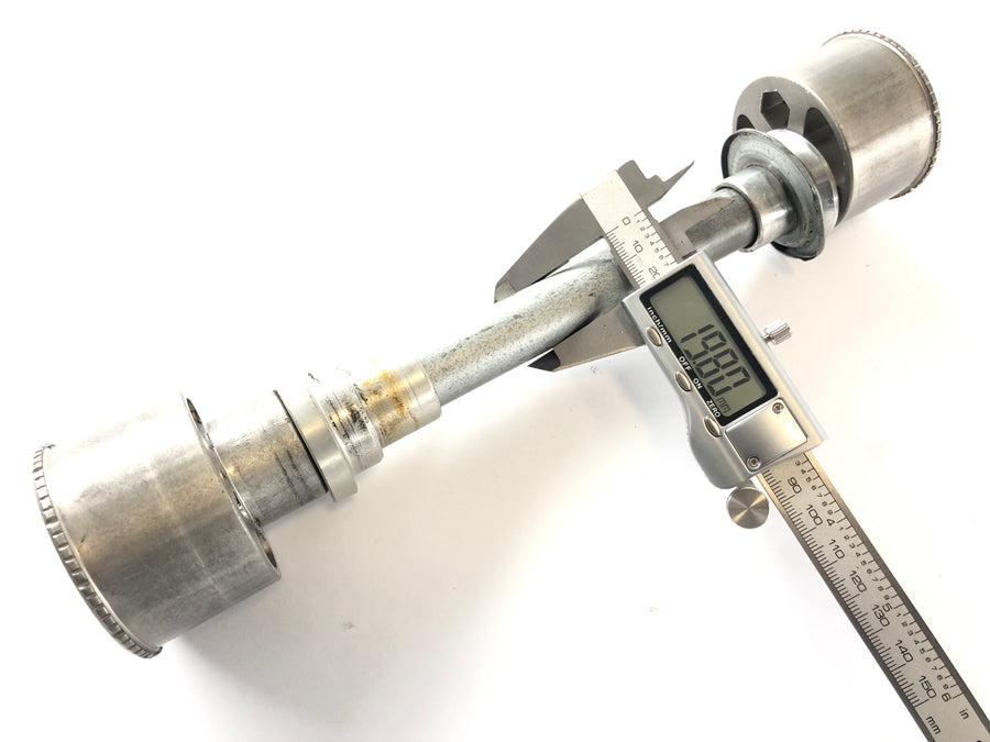 KTM LC4 640 Duke 2 [2001] - Rear axle with chain tensioner