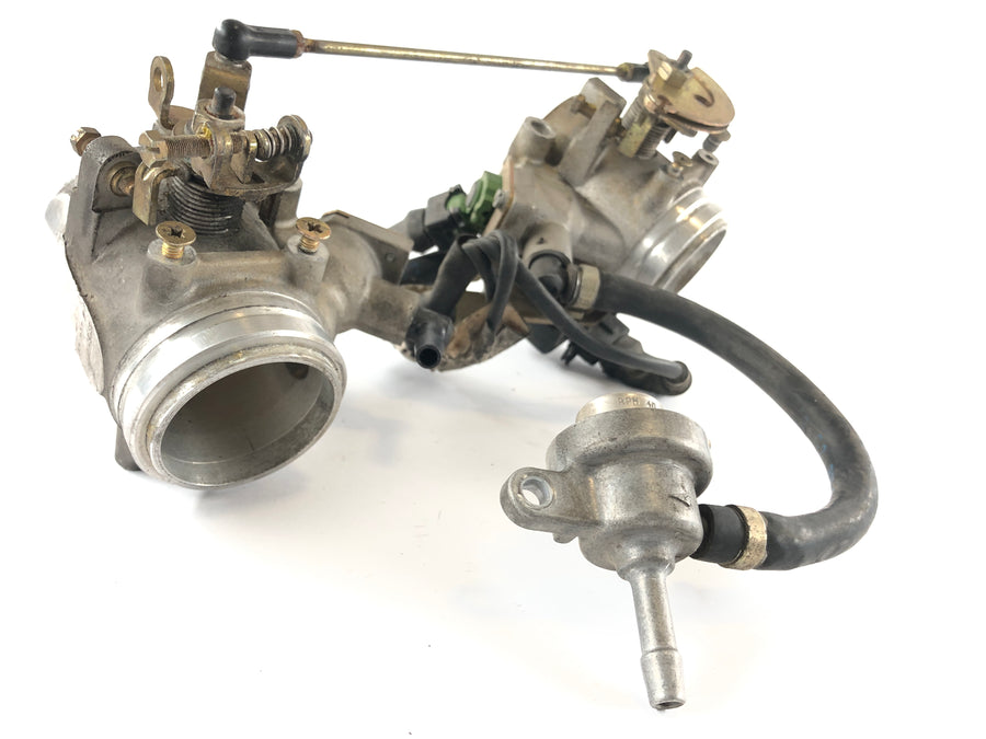 Ducati 888 Strada [1993] - Corps papillon