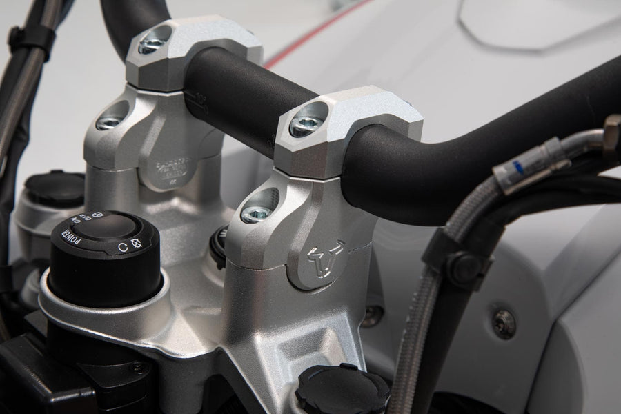 BMW R 1200 GS [2019] - Handlebars moved 32 mm upwards and 20 mm backwards – Figure 6