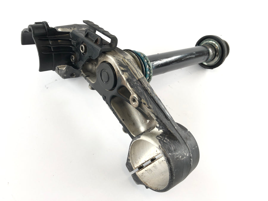 KTM Duke 390 [2014] - té de fourche inférieur