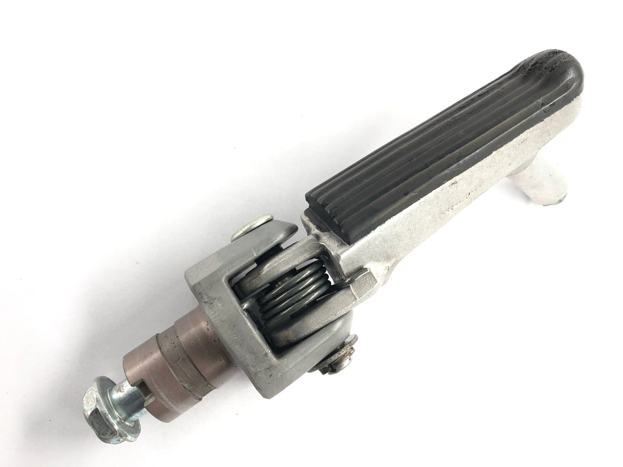 Honda CBR 900 SC50 - Driver's footrest right