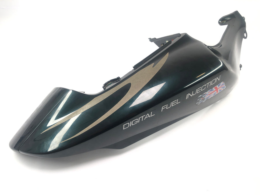 Triumph Daytona 955i [2004] - rear cladding cladding with crack in the middle section