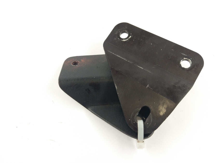 Moto Guzzi V11 Le Mans [2003] - Engine mount bracket