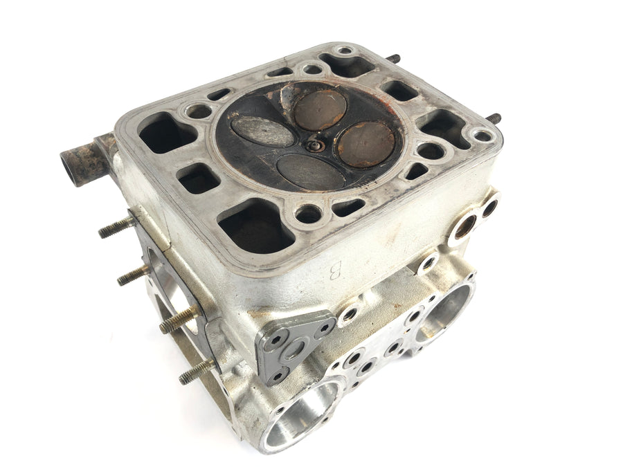 Ducati 888 Strada [1993] - Cylinder head vertical cylinder