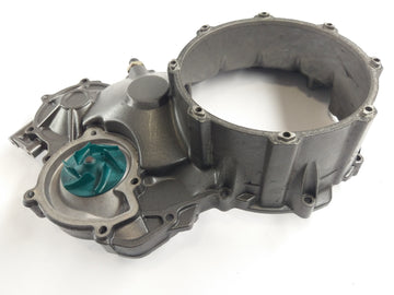 Aprilia RST 1000 Futura [2004] - couvercle d'embrayage à l'intérieur du couvercle du moteur