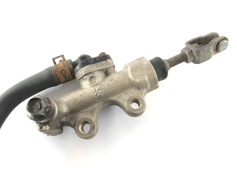 Suzuki Bandit GSF 1200 S WVA9 [2001] - Rear brake pump