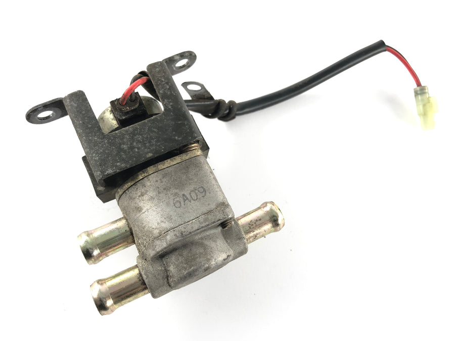 Suzuki DL 1000 V-Strom [2006] - Secondary air valve