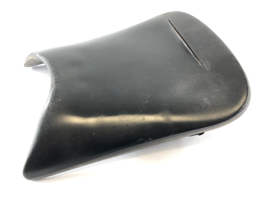 Yamaha TZR 125 4FL [1997] - Housse de selle conducteur déchirée ???